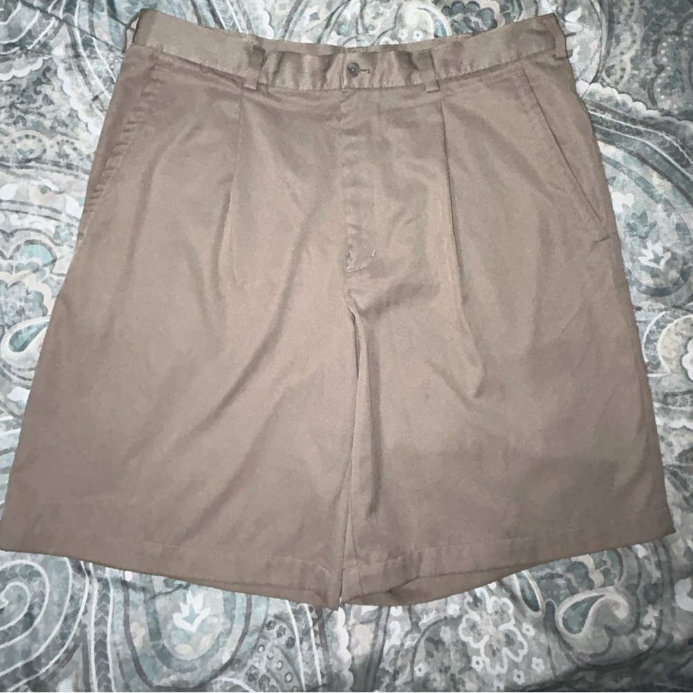 Nike Golf Dri-Fit Khaki Chino Shorts, Size 36